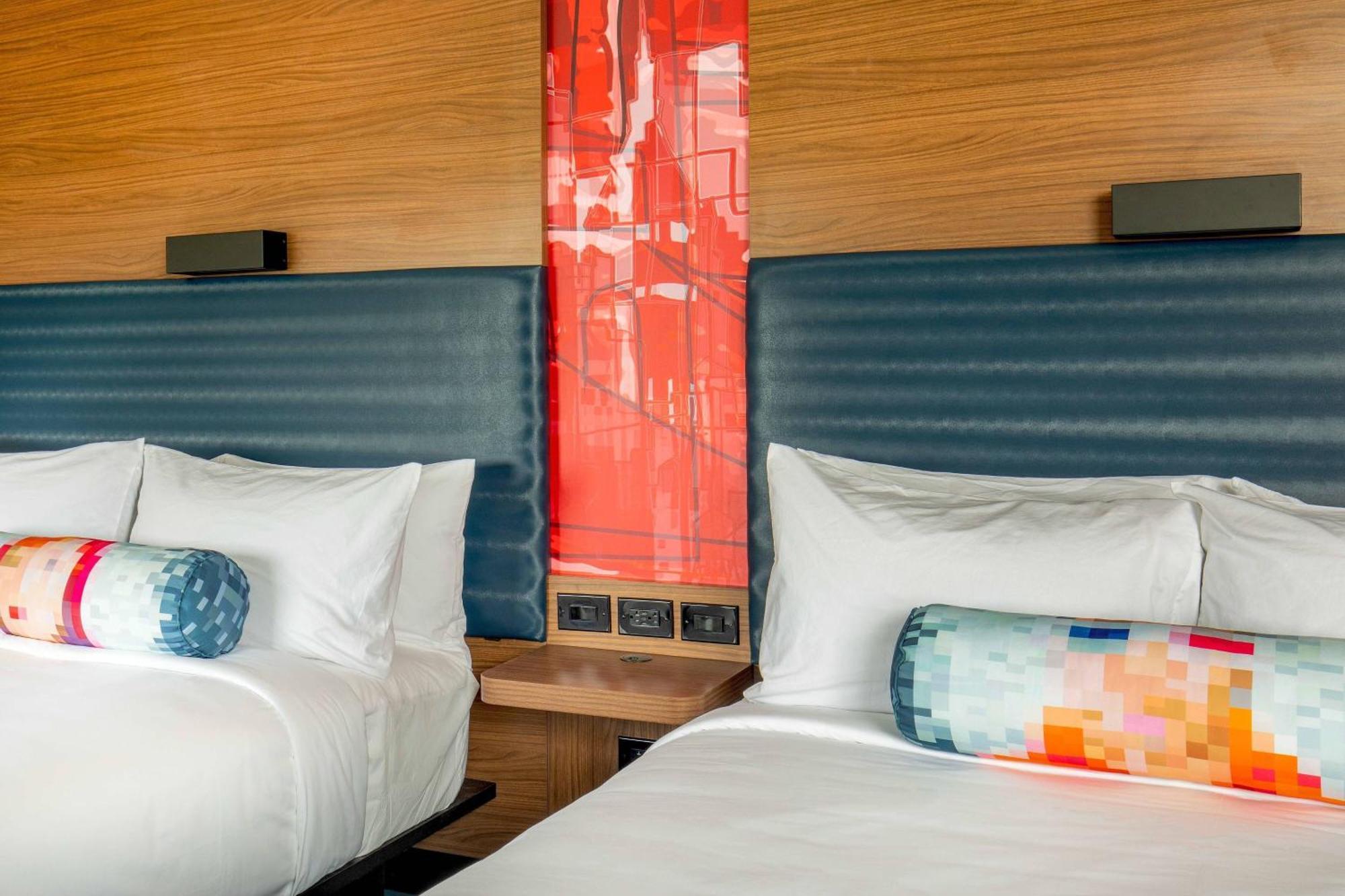 Aloft Alpharetta Hotel Bagian luar foto