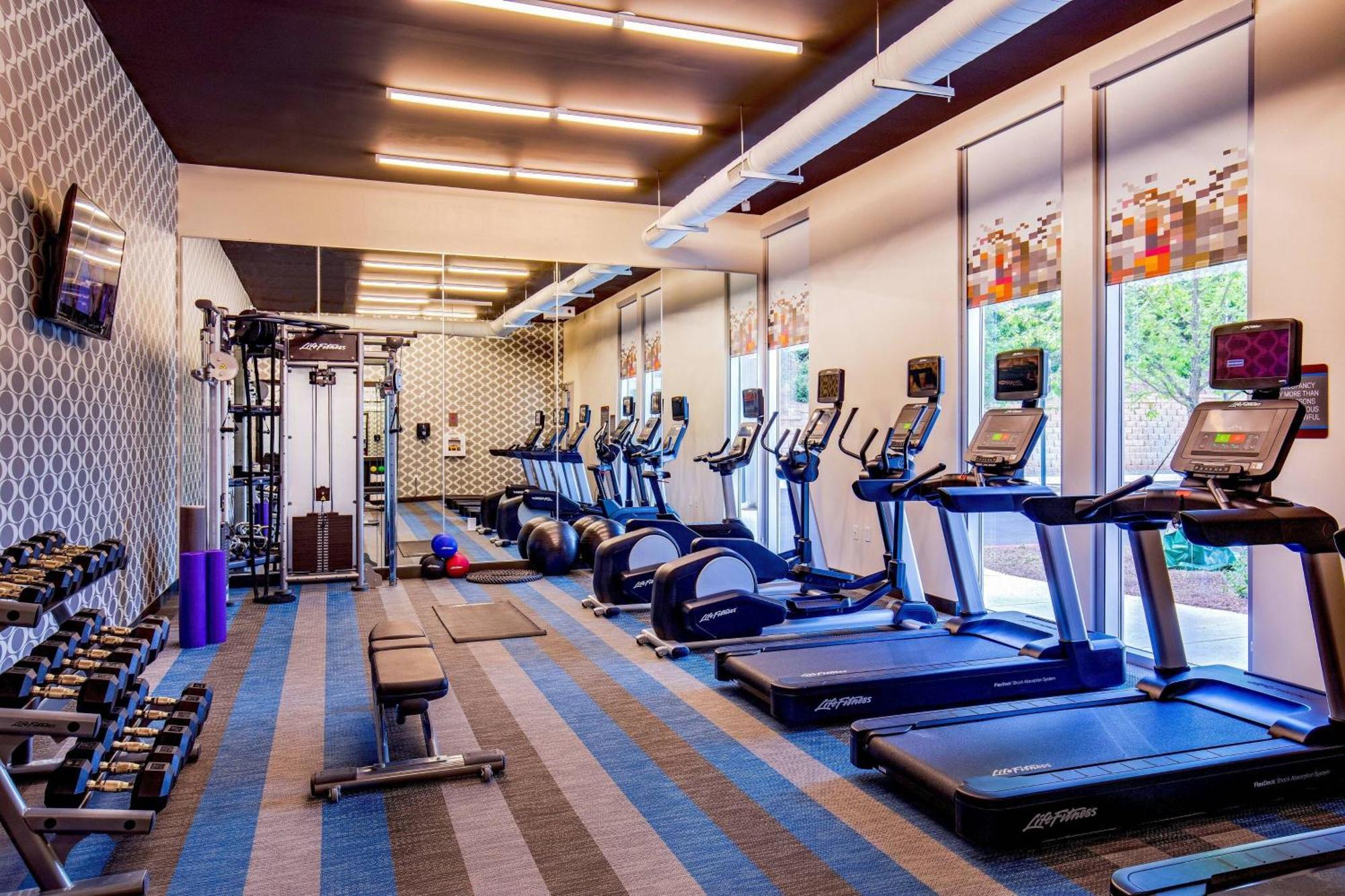 Aloft Alpharetta Hotel Bagian luar foto